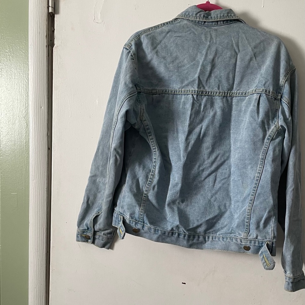 Light Washed Denim Jacket - Picture 5 of 8